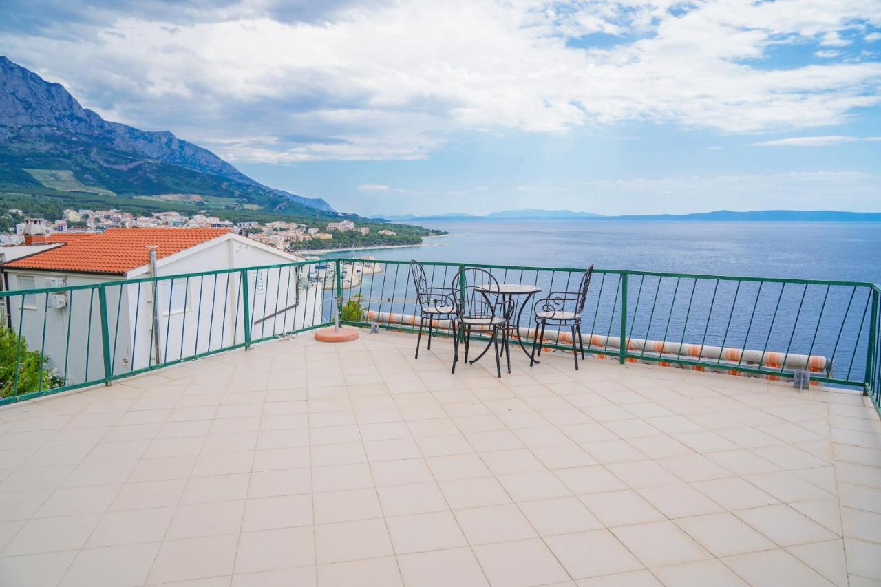 Studio Apartman Monika Hotell Baška Voda Exteriör bild